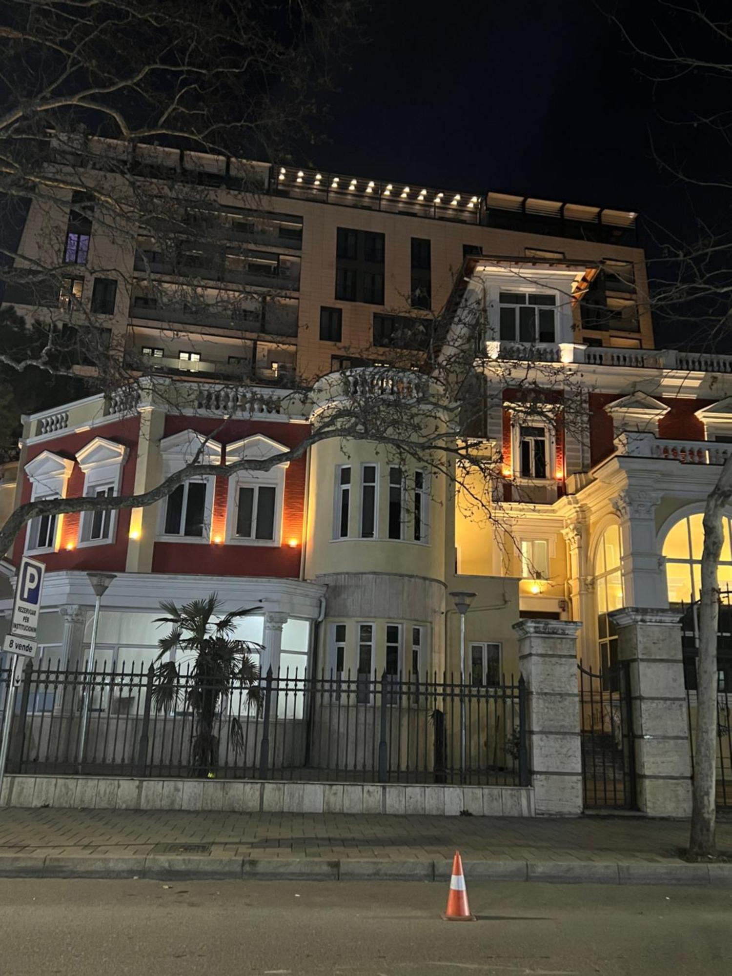 Rooftop City Light Tiran Dış mekan fotoğraf