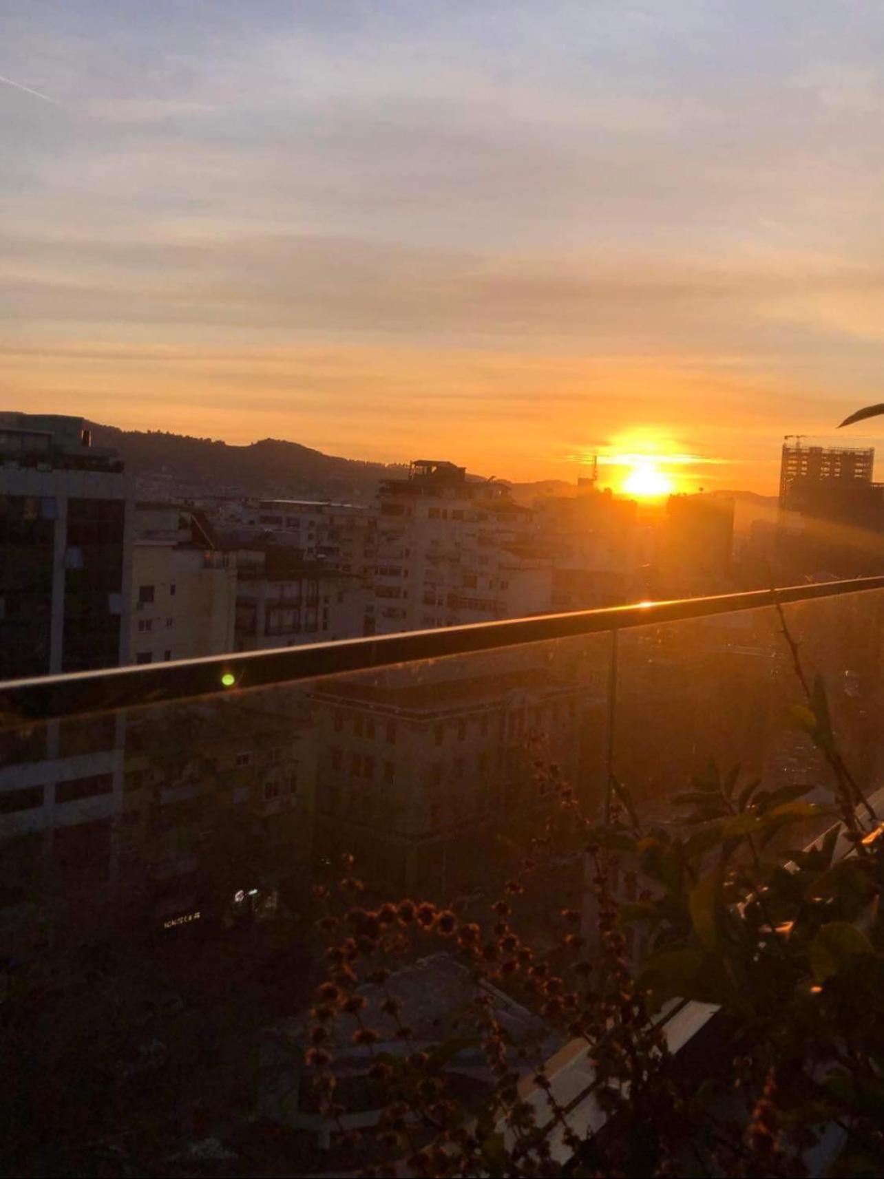 Rooftop City Light Tiran Dış mekan fotoğraf